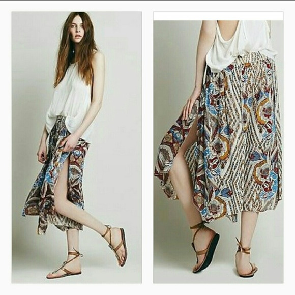 Free People Overlay Wide‎ Asymmetrical Printed Capr - Picture 1 of 1
